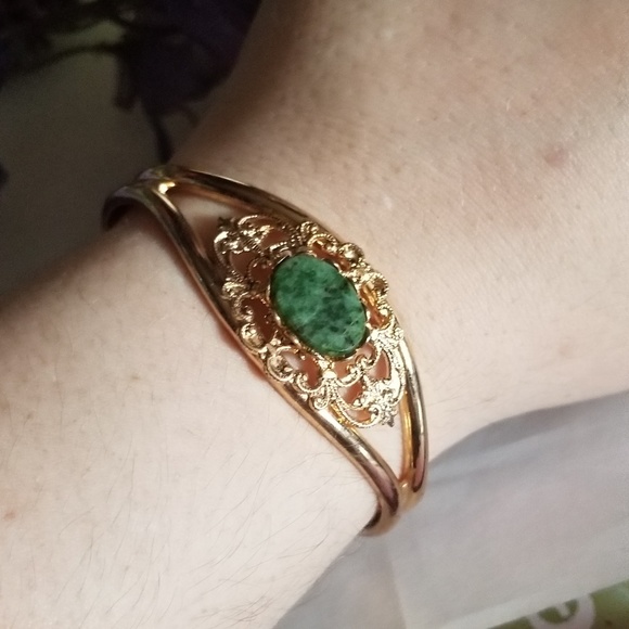 Exqusite Vintage Chrysocolla Cuff - Picture 3 of 8